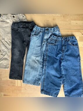 Garanimals Four-Pack Kids Jeans in Dark Blue, Light Blue, Black, Tan 3T